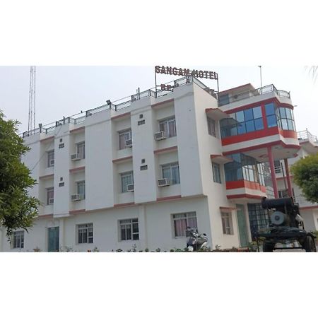 Hotel Sangam, Βαρανάσι Εξωτερικό φωτογραφία